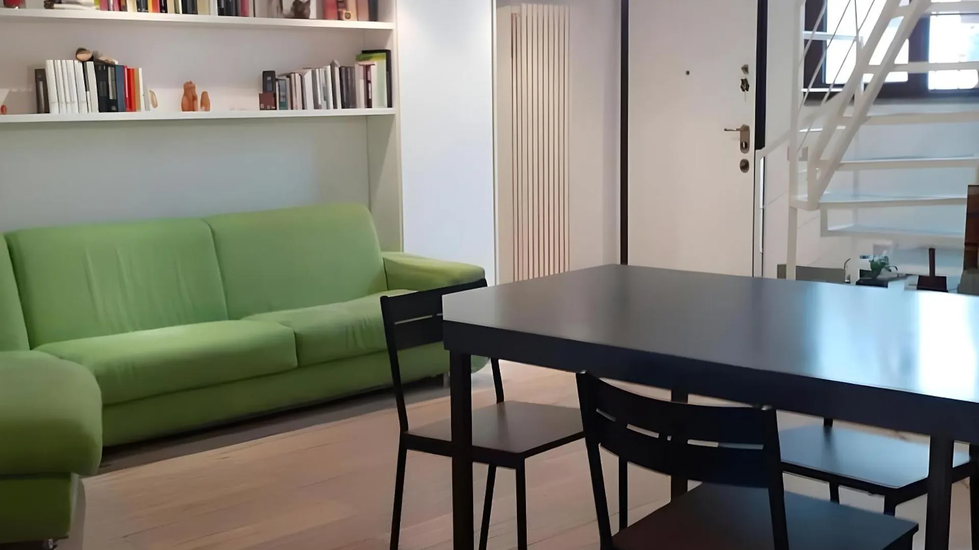 Appartamento La Casa Nel Cortile-Free Parking Milano Italia