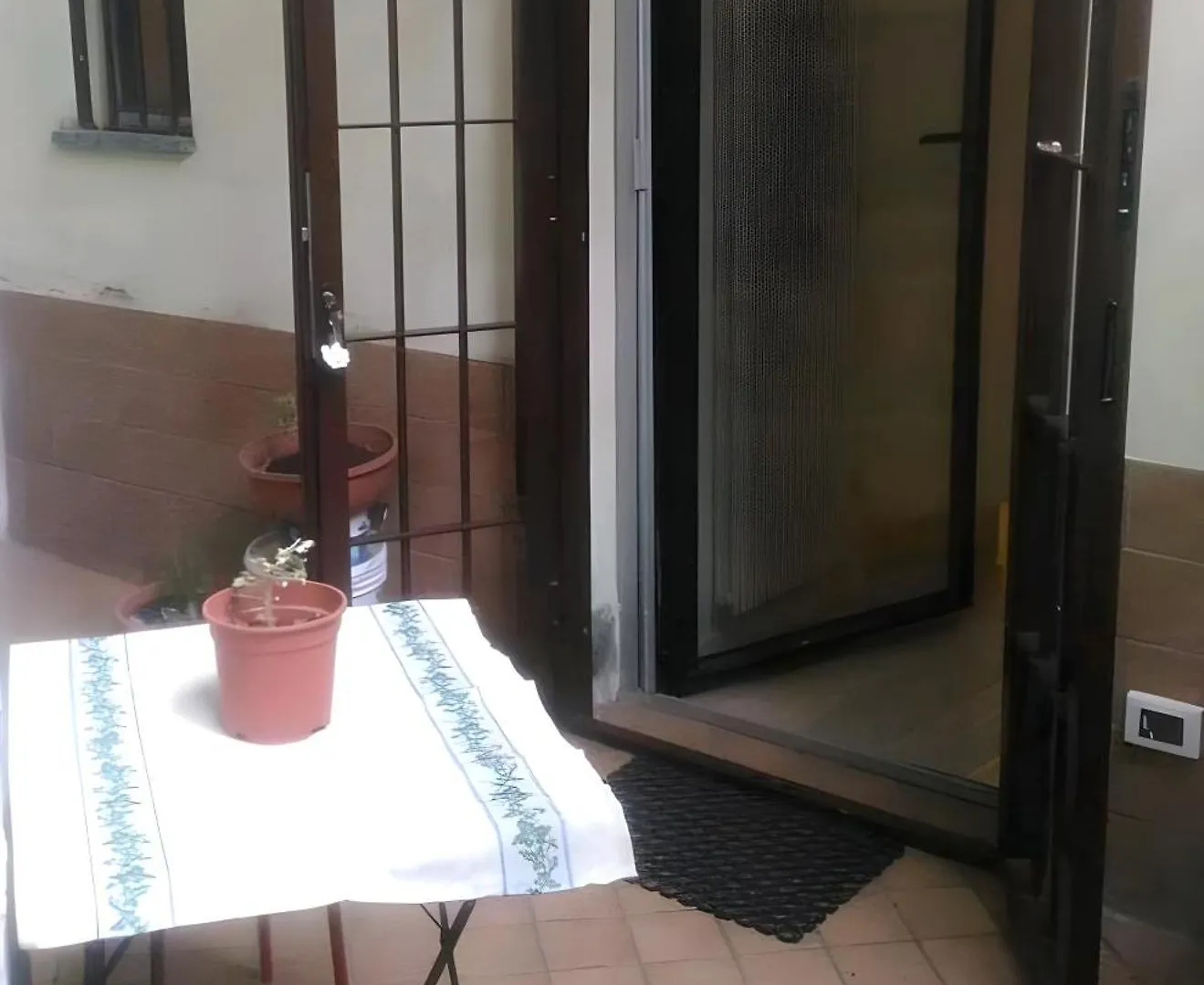 Appartamento La Casa Nel Cortile-Free Parking Milano Italia